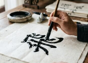 Por que o idioma chinês usa milhares de caracteres diferentes e como funciona a escrita ideográfica