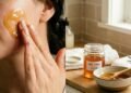 Máscara de mel para o rosto e as melhores receitas caseiras para eliminar a acne