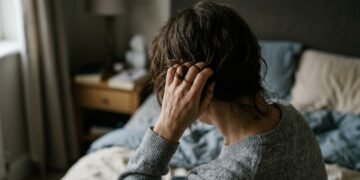 O hábito repetitivo que pode estar ligado à ansiedade e passa despercebido no dia a dia