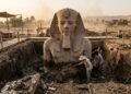 “O Colosso Perdido de Ramsés II: a Estátua de 6 Toneladas que Reescreve a História Antes que o Deserto a Engula de Vez”