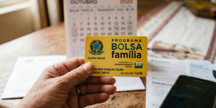 Beneficiários do Bolsa Família já podem consultar quando receberão o pagamento de junho de 2026