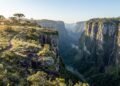 Onde a borda do abismo é um estado e o fundo é outro: a Terra dos Cânions virou Geoparque Mundial da UNESCO