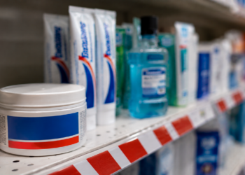 ANMAT proíbe creme dental falso e faz alerta aos consumidores