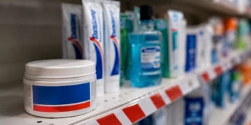 ANMAT proíbe creme dental falso e faz alerta aos consumidores
