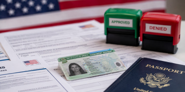 Novas exigências aumentam fiscalização sobre Green Card nos EUA