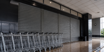 Supermercados tradicionais perdem espaço