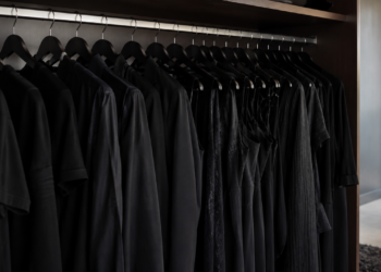 A psicologia encontrou um padrão curioso em quem veste preto
