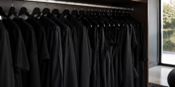 A psicologia encontrou um padrão curioso em quem veste preto