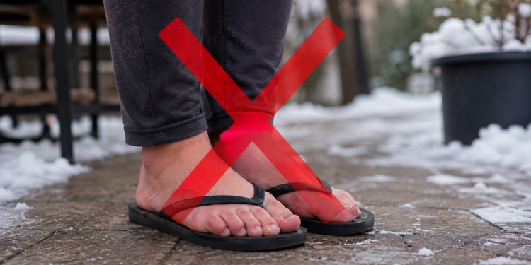 O fim do chinelo no frio já começou e muita gente aderiu