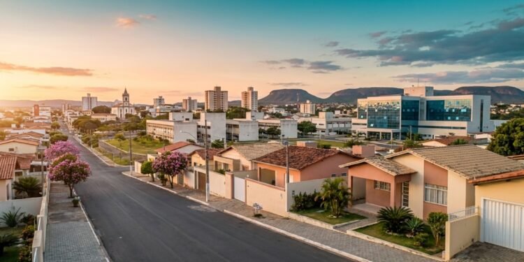 A Princesa do Norte de Minas reúne três universidades e atende mais de 100 cidades em saúde sem perder o ritmo de interior