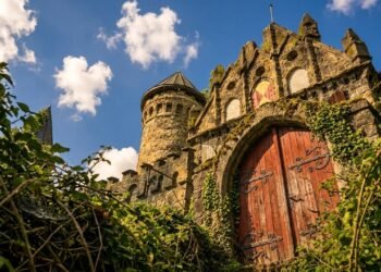 Pequeno castelo na Alemanha volta ao mercado em 2026