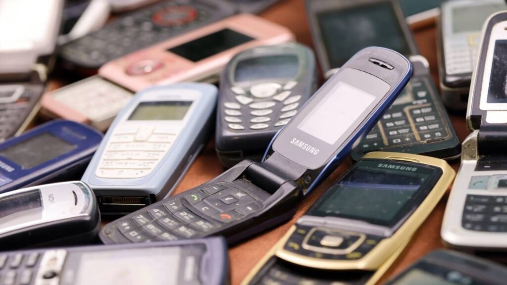 celular dobrável antigo