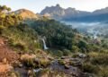 A Casa do Papagaio na Serra da Mantiqueira esconde mais de 80 cachoeiras e um pico de 2.105 metros
