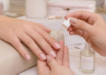 As unhas “clean girl” continuam em alta e estão ainda mais sofisticadas em 2026