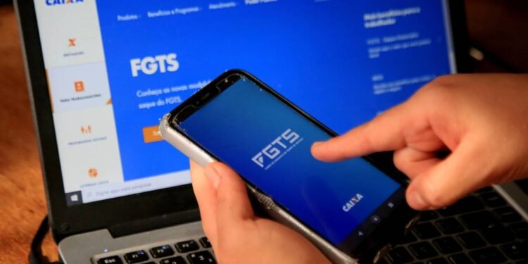 Precisa declarar FGTS e multa da demissão no Imposto de Renda? Confira dúvida cruel dos trabalhadores