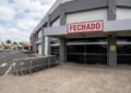 Fechamento aos domingos leva supermercados a realocar funcionários, e nova regra afeta redes como Carrefour, Atacadão, Assaí e BH