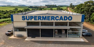 Adeus a mais uma gigante: rede tradicional confirma fechamento de 28 lojas em 2026 e corta 6,6 mil empregos