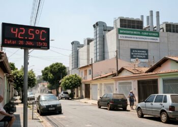 Data centers podem elevar a temperatura local em até 4 °C, aponta estudo sobre impacto ambiental