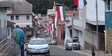 Como é viver na Itália Brasileira: a cidade serrana onde 90% das famílias descendem de italianos e o vinho corre nas montanhas