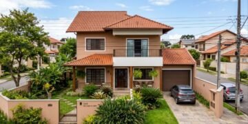 Adeus aos tradicionais telhados de barro vermelhos aparentes: a alternativa que está em alta é a elegância e a discrição