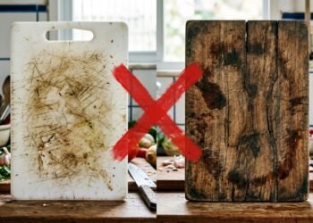 Nem plástico nem madeira, esse é o material ideal para uma tábua de corte
