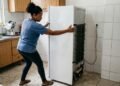 O truque de 10 centímetros que reduz o consumo de energia da sua geladeira