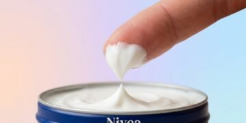 Farmacêutico faz alerta sobre o creme Nivea da lata azul e explica quando ele realmente deve ser usado
