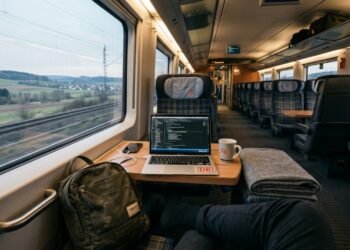 Jovem troca a casa por um passe de trem, mora três anos nos vagões e vira funcionário ferroviário