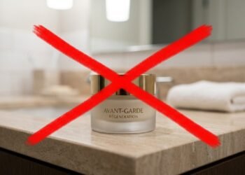 Nem creme caro, nem receita agressiva: o ingrediente que ajuda a acalmar a pele madura quando o rosto começa a ressecar