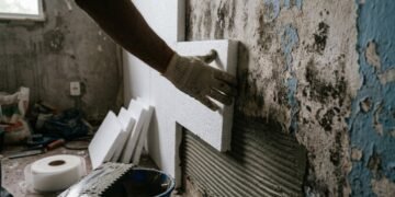 O porque você deve de colocar painéis de espuma de poliestireno nas paredes da casa