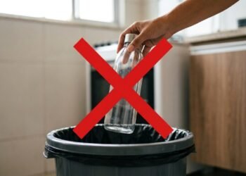 Nunca mais jogue garrafas de vidro fora, use essas ideias para dar uma nova vida a elas