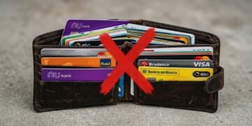 Por que os especialistas em Feng Shui recomendam não acumular cartões de crédito na carteira