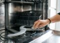 Um simples palito de dente pode ajudar a prolongar a vida útil da lava-louças