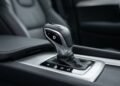O verdadeiro significado da letra D no câmbio e o erro que muitos motoristas cometem ao usá-la