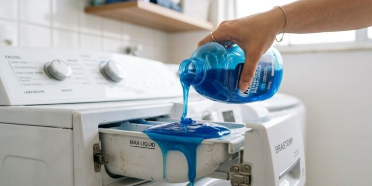 O erro na máquina de lavar que faz a família gastar mais água, energia e sabão em cada lavagem