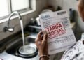 Nova tarifa social reduz a conta de água pela metade e famílias inscritas no CadÚnico podem entrar automaticamente