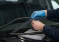 5 reparos de carros que você nunca deve deixar uma concessionária fazer