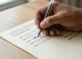 Estudantes podem fazer concursos públicos em 2026 sem pagar taxa de inscrição