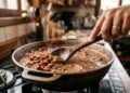 Como preparar feijão macio e saboroso sem gastar muito gás