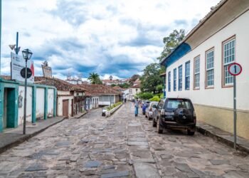 Cidade mineira reconhecida como Patrimônio Mundial atrai quem busca viver com calma e qualidade de vida