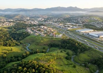 Extrema Essa cidade mineira é a única do top 10 do PIB por habitante do Brasil que ficou rica sem petróleo e reúne mais de 53 mil moradores no Sul de Minas