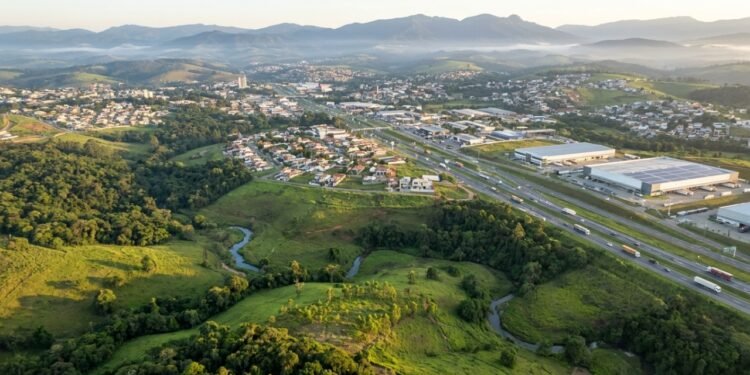 Extrema Essa cidade mineira é a única do top 10 do PIB por habitante do Brasil que ficou rica sem petróleo e reúne mais de 53 mil moradores no Sul de Minas