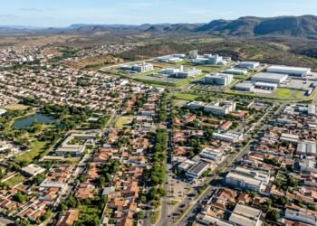 A cidade eleita entre as 5 melhores de Minas Gerais em qualidade de vida e que virou polo farmacêutico com R$ 2,5 bilhões em investimentos