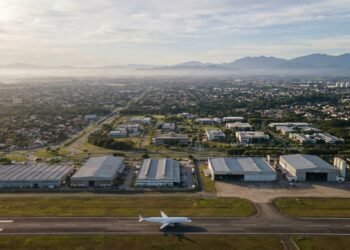 Mais de 9 mil aviões entregues e qualidade de vida acima da média: a cidade onde tecnologia encontra a Serra da Mantiqueira