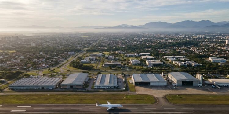Mais de 9 mil aviões entregues e qualidade de vida acima da média: a cidade onde tecnologia encontra a Serra da Mantiqueira