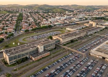 Betim - Cidade mineira já produziu 18 milhões de carros e enviou 4 milhões deles para cerca de 40 países em cinco décadas