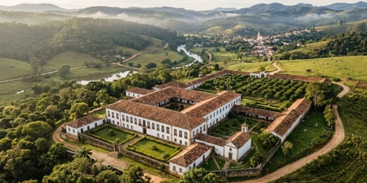 Santa Rita de Jacutinga reúne cachoeiras, fazendas e paisagens rurais //