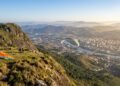 Governador Valadares - A 326 km de Belo Horizonte: a Capital Mundial do Voo Livre onde pilotos decolam de um pico de 1.123 metros