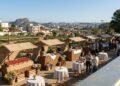Atibaia Essa cidade é oficialmente a Capital Nacional do Morango por lei federal e tem uma rocha de 600 milhões de anos como cartão-postal