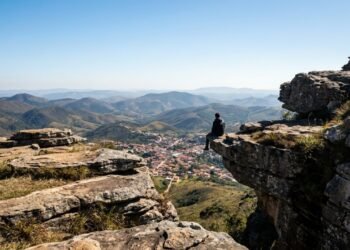 São Thomé das Letras Cidade mineira construída sobre uma montanha de quartzito a 1.440 metros que é apontada como um dos sete pontos energéticos do planeta
